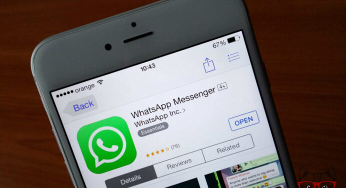 How to send files to the computer using WhatsApp