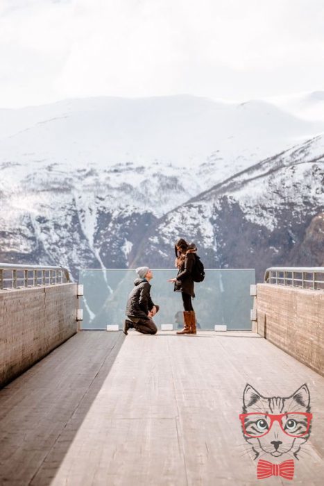 20 Images of the Exact Moment When These Couples gave Their Yes 20 Images of the Exact Moment When These Couples gave Their Yes