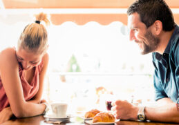 Do not let falling in love deceive you and your relationship ends in disaster these clues could show that your new boy is not the right one ...