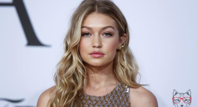 The latest trend in Hollywood will take you literally 5 seconds to have it
