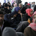 Trump will agree to reduce the number of refugees