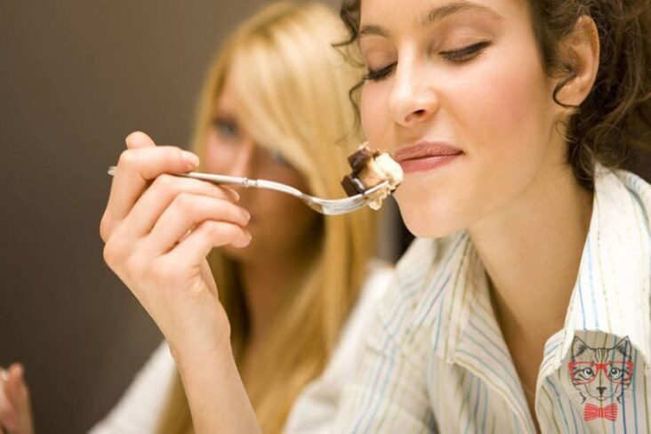 THIS TECHNIQUE COULD HELP YOU STOP EATING ANY CRAVING THIS TECHNIQUE COULD HELP YOU STOP EATING ANY CRAVING