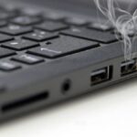 What damages do you cause your USB if you take it off at once? dead usb port 670x335