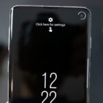 The hole of the Samsung Galaxy S10 becomes LED notifications with this app galaxy s10 led notification light enable