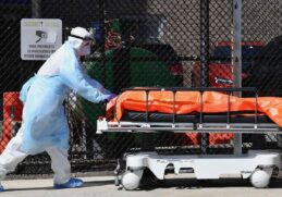 man loses his mother and brother to coronavirus in a few hours