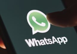 WhatsApp is closing on iPhone alone and audio does not load