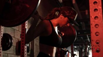 All to the GYM Olyria Roy Yanet Garcia Issa Vegas and Yuliett Torres show how they hit the irons hard