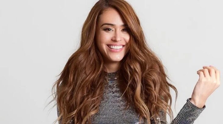 Very beautiful! Yanet García shows off her charms posing with lace underwear and heels yanet garcxa 1.jpg 851672003