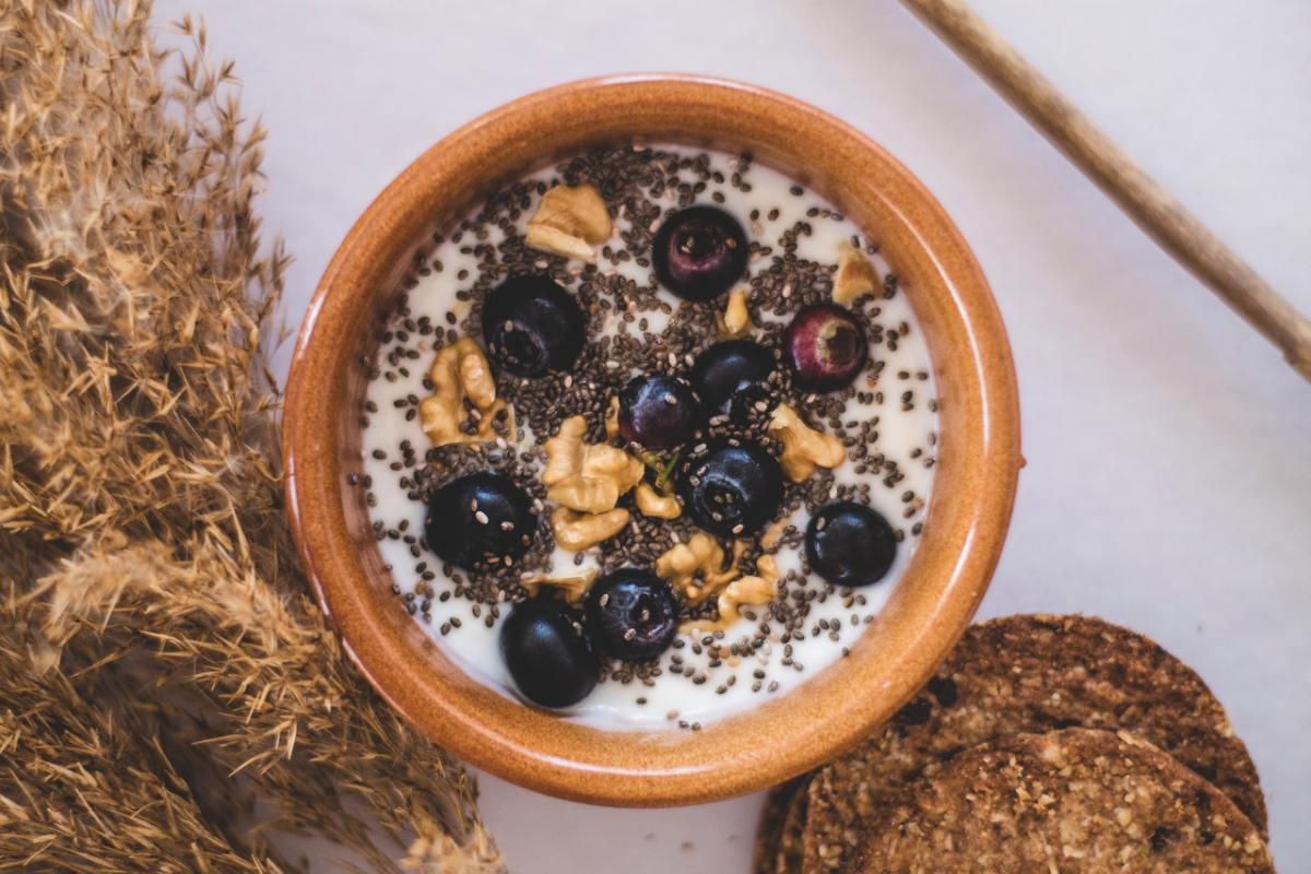 Fruta y chia Adela Cristea en Pexels