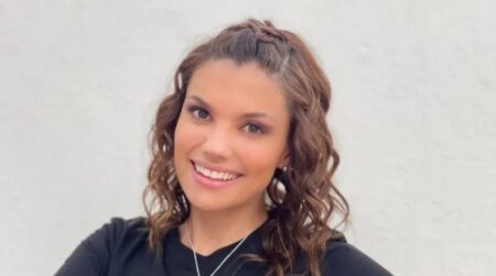 Tabata Jalil shows off her shapely legs driving her fans crazy