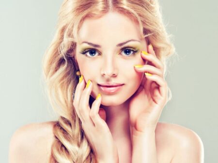 THE NICEST COMPLIMENTS FOR A GIRL - 100 PHRASES SHE WANTS TO HEAR