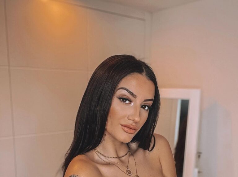 Fati Vazquez Biography Age, Height, Pack, Boyfriends, Birthday, Youtuber