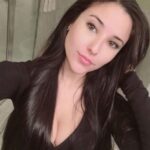 Angie Varona with a striped bikini turns on the nets with her exquisite curves Image 1 51