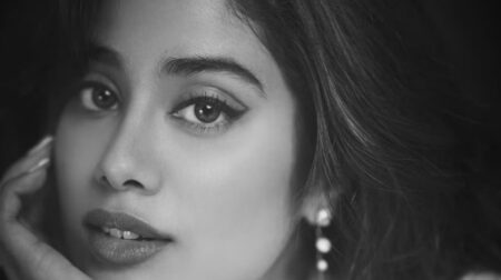 Jhanvi Kapoor wreaks havoc with black and white photos, fans go crazy watching her killer looks