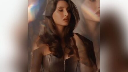 Expensive: Nora Fatehi seen in vintage pantsuit and corsets, the price of this dress is so much Expensive: Nora Fatehi seen in vintage pantsuit and corsets, the price of this dress is so much