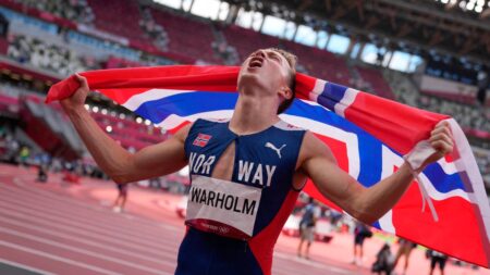 Total speed: Karsten Warholm breaks world record in 400 meters hurdles