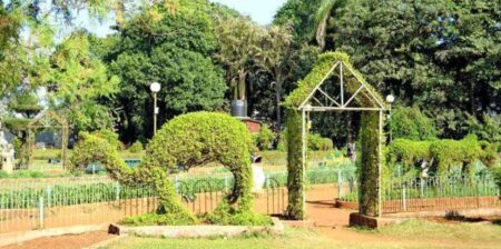 10 Famous Tourist Places to Visit in Mumbai, India