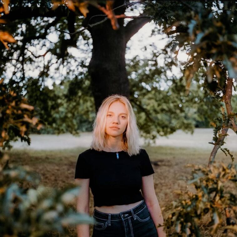 Aine Rose Daly (Actress) Wiki, Biography, Age, Height, Weight, Boyfriend, Net Worth, Family, Facts Aine Rose Daly