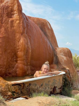 Gabby Petito 22-Yr Old Girl Mysterious Disappeared & is reported missing after boyfriend returns home who traveled the country in a van with her Gabby Petito 22-Yr Old Girl Mysterious Disappeared & is reported missing after boyfriend returns home who traveled the country in a van with her