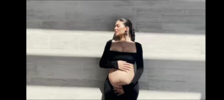 8 Moments Kylie Jenner Announces Second Pregnancy, Greeted Enthusiastically by Travis Scott
