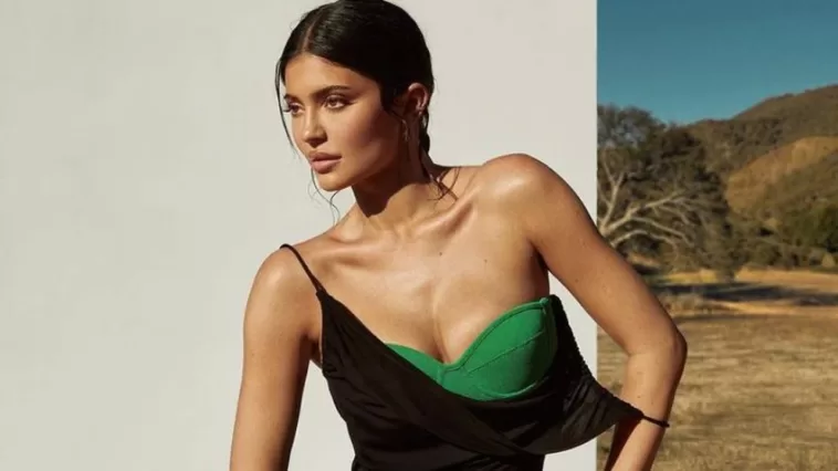 Kylie Jenner confirms that she is pregnant with her second baby through a moving video The father of her second child is Travis Scott