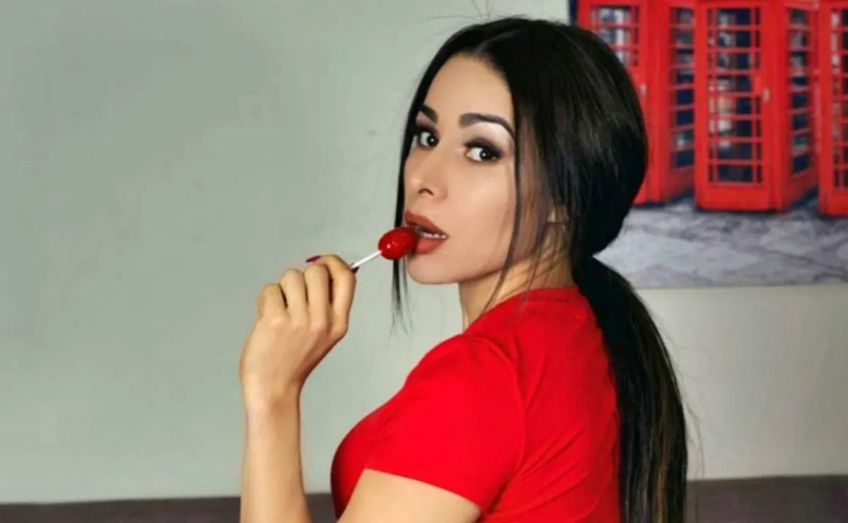 Yuliett Torres and her starry outfit that steals glances