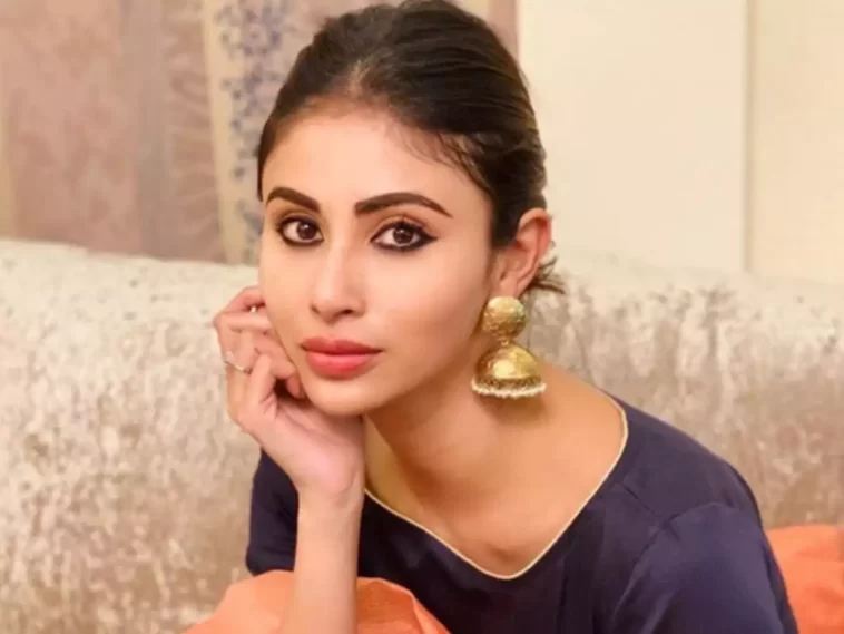 Mouni Roy (TV Actress) Wiki, Biography, Age, Height, Weight, Boyfriend, Net Worth, Career, Facts mouniroy
