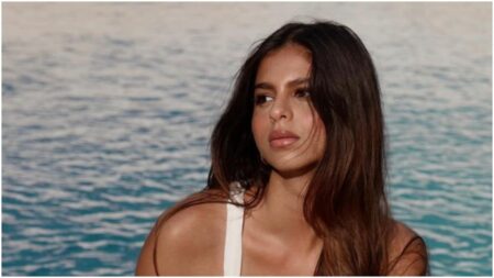 Suhana Khan showed her fans a glimpse of her apartment, shared a photo showing her back Suhana Khan showed her fans a glimpse of her apartment, shared a photo showing her back