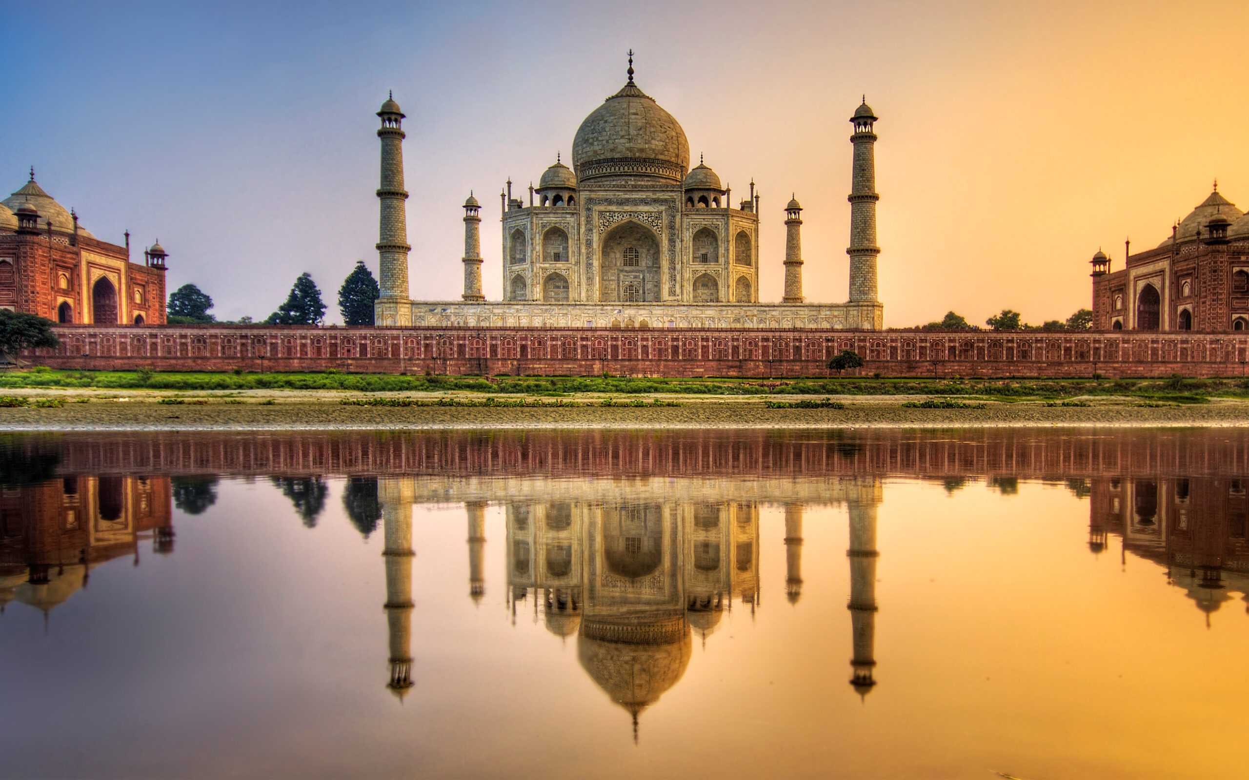 10 BEST Places to Visit in AGRA to Make the Most of your Trip