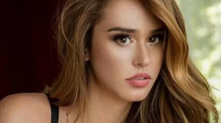 Yanet García is getting all geared up for the holidays yanet garcxa