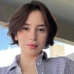 Verónica Perasso's open jacket displays her wonderful charms. Veronica Perasso Instagram