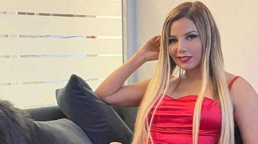 Aleida Nunez red hot