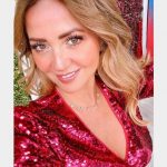 Andrea Legarreta raises the temperature of his follower