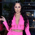 Jenny 69 shows her great charms with a string swimsuit JENNY e1637132884820