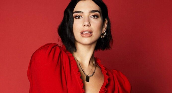 Dua Lipa paralyzes Madrid with a pink Versace catsuit look (Photos)