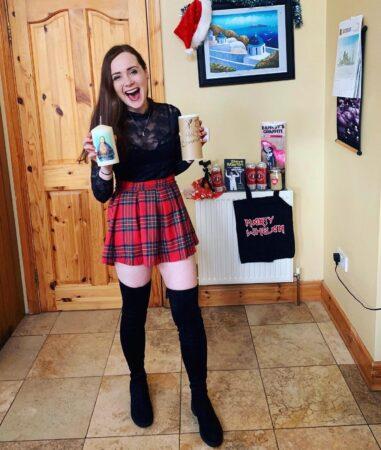 Justine Stafford (Entertainer) Wiki, Biography, Age, Height, Weight