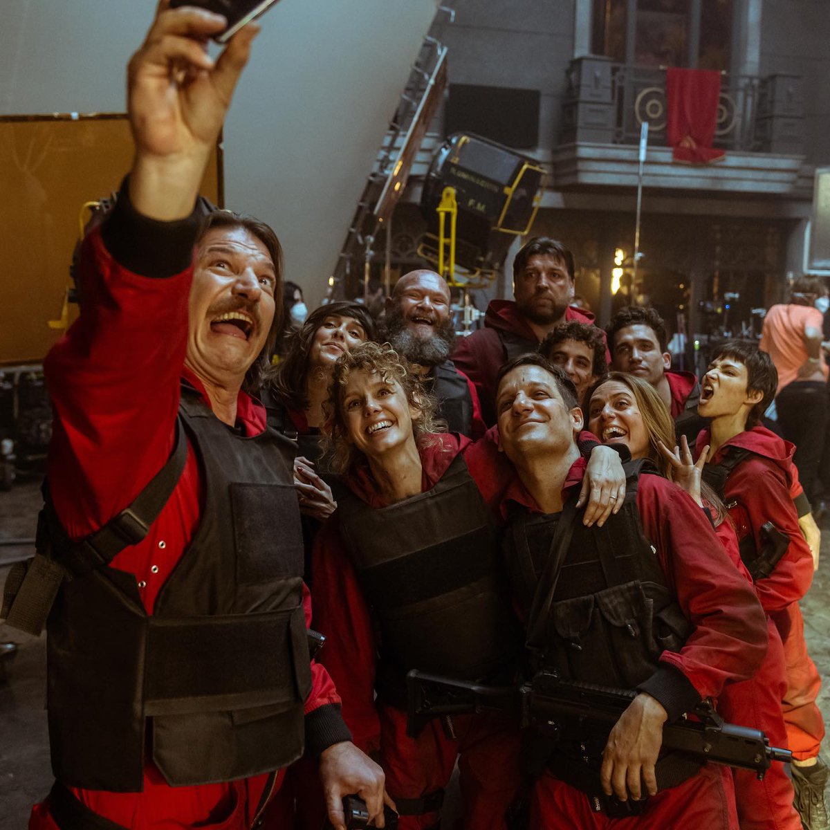 Accident on the set of "La Casa de Papel": They hurt an actor with a real knife