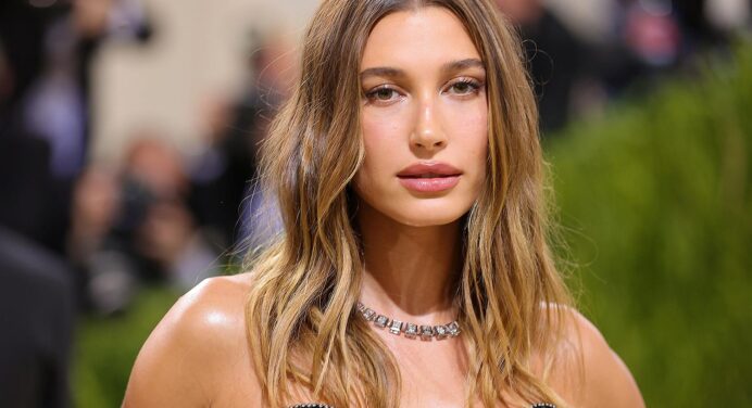 Hailey Baldwin (Model) Wiki, Biography, Age, Height, Weight, Husband, Net Worth, Facts