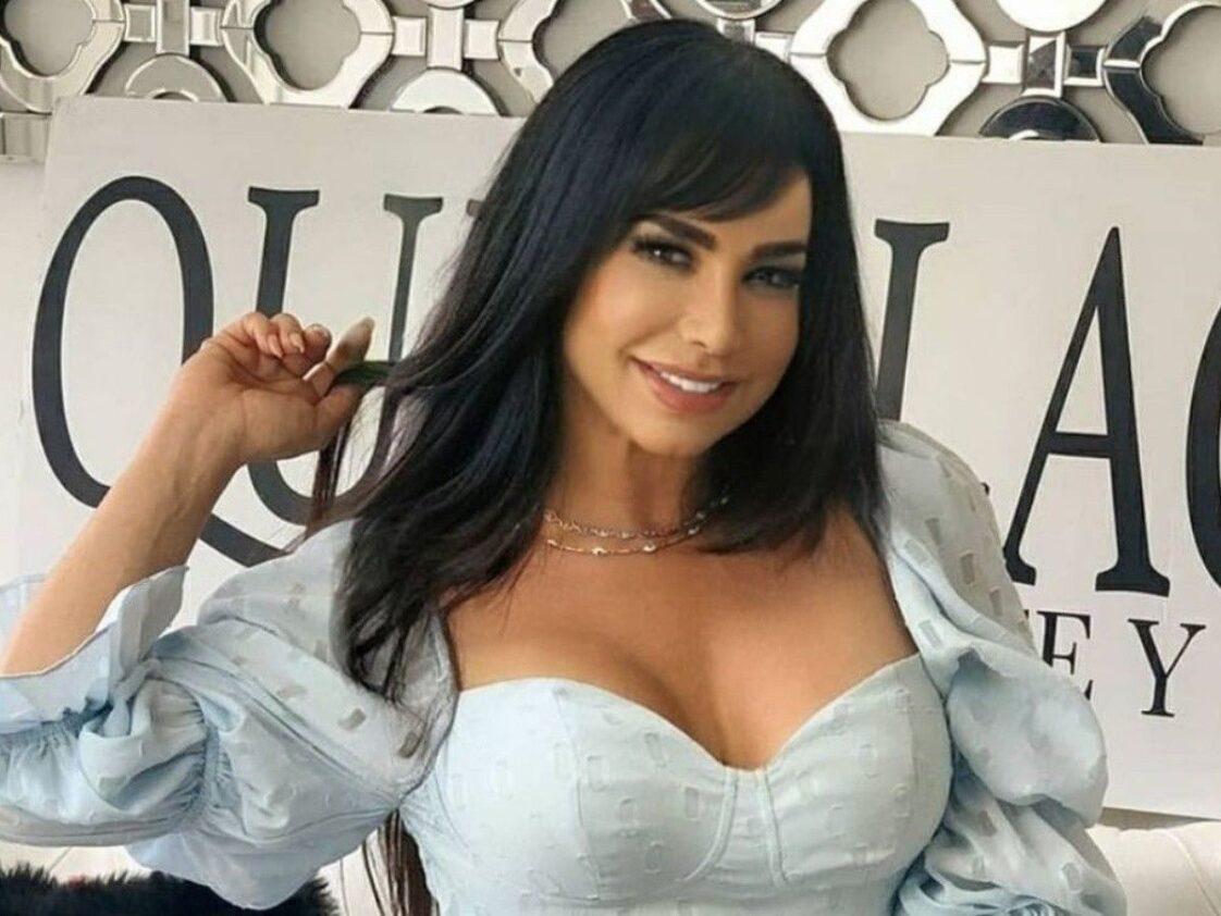 Throughout Her Workout, Lis Vega Displays Her Muscular Physique