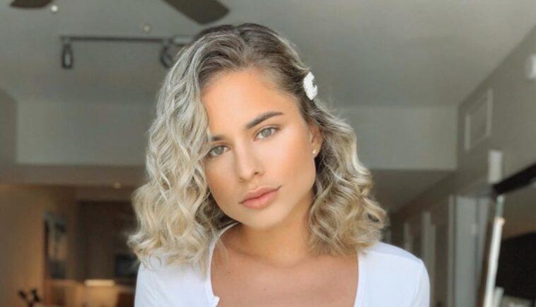 Yaslen Clemente causes a sensation by flaunting her spectacular lace underwear Yaslen Clemente 5