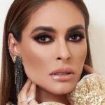 Galilea Montijo wears a jacket without closing, as a professional Galilea Montijo