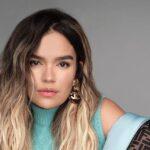 Karol G is presumed to be in an open robe and gives a good lesson Karol G