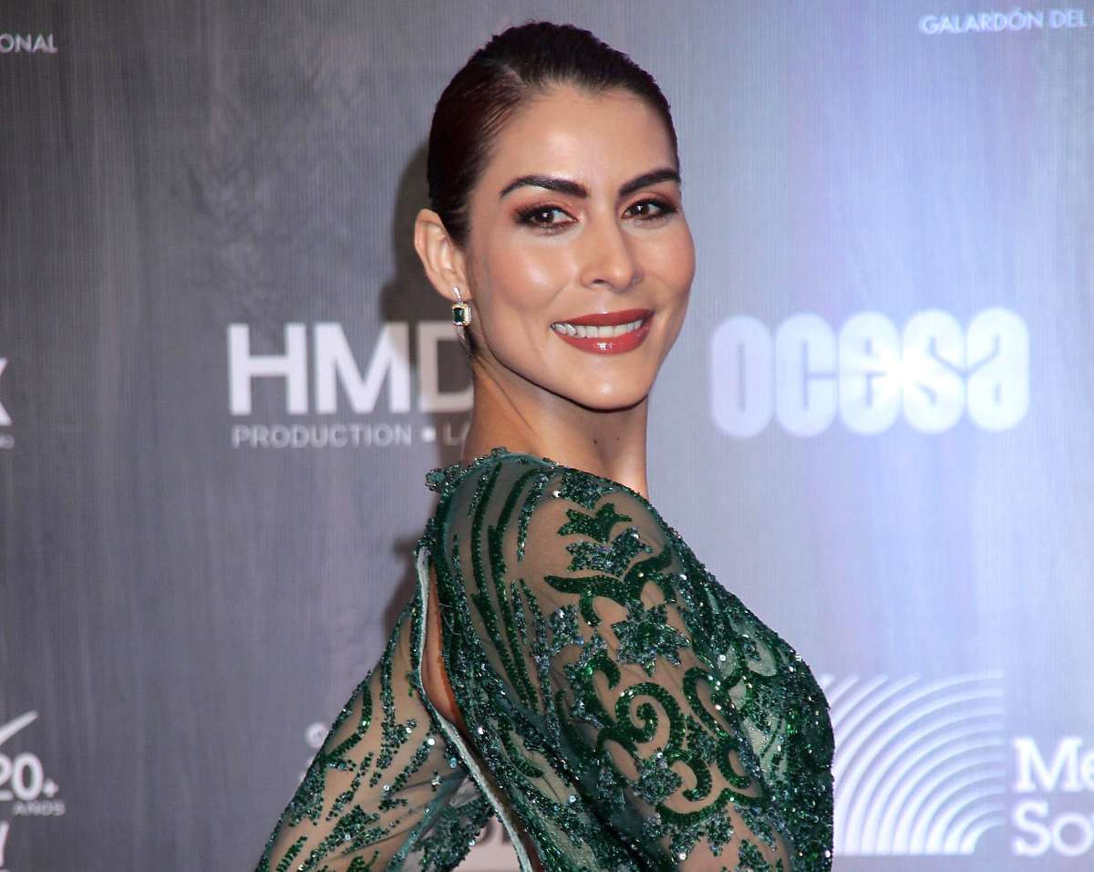 María León boasts a great body from the gym María León