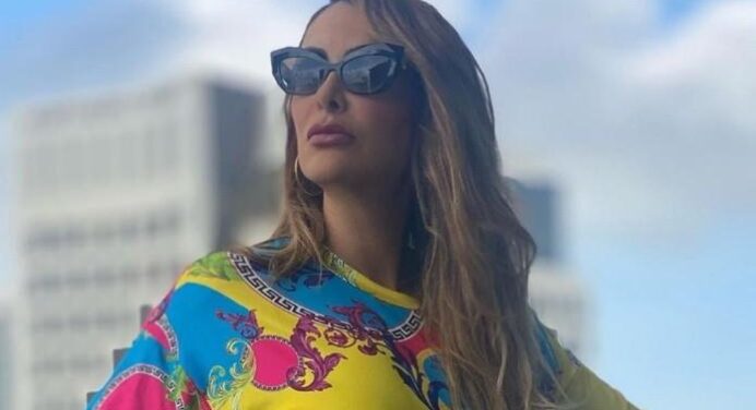 Ninel Conde shows us her charms in lycra from the gym