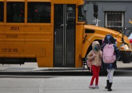 The governor recalled that there are some counties with high transmission of the pandemic virus.