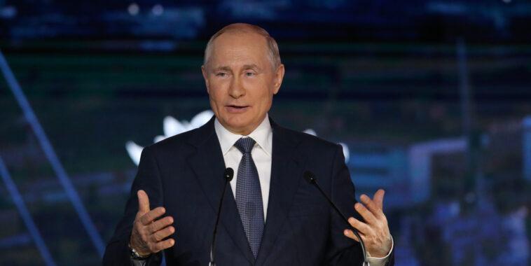 putin e1645947250412