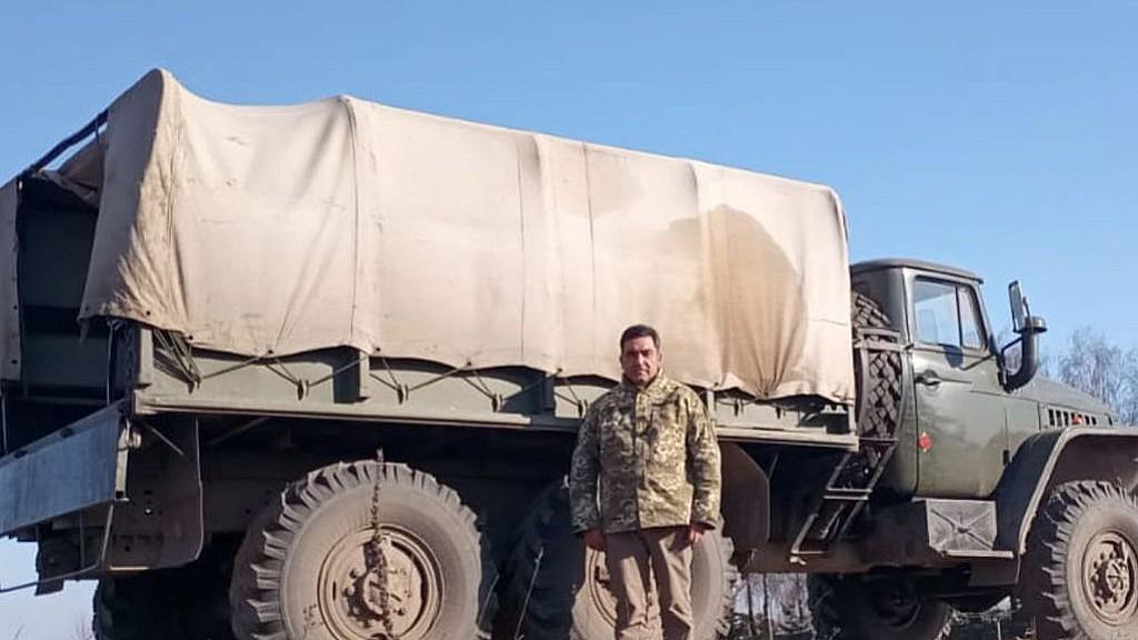 A former Chilean policeman sold a truck he worked on and joined the Ukrainian army