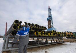 Argentina may lack dollars to import gas and faces risks of service cuts