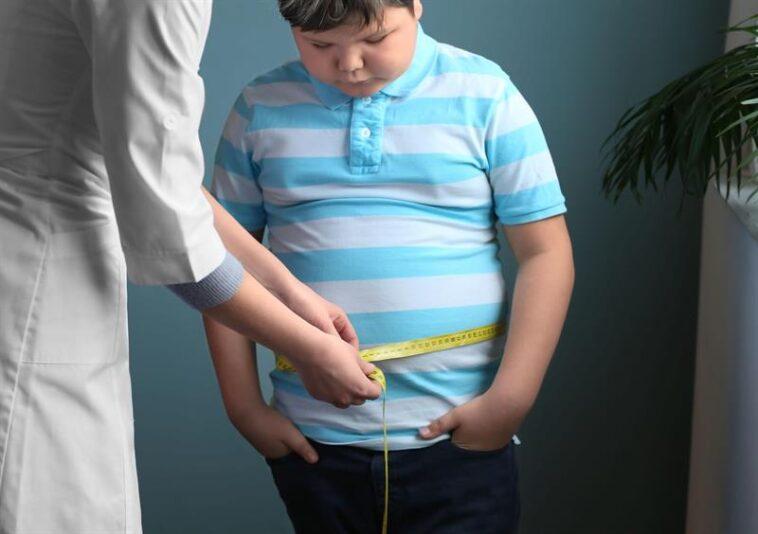 How can childhood overweight and obesity be avoided? Child Obesity popup
