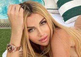 In a tight look Alexa Dellanos is speechless to her fans